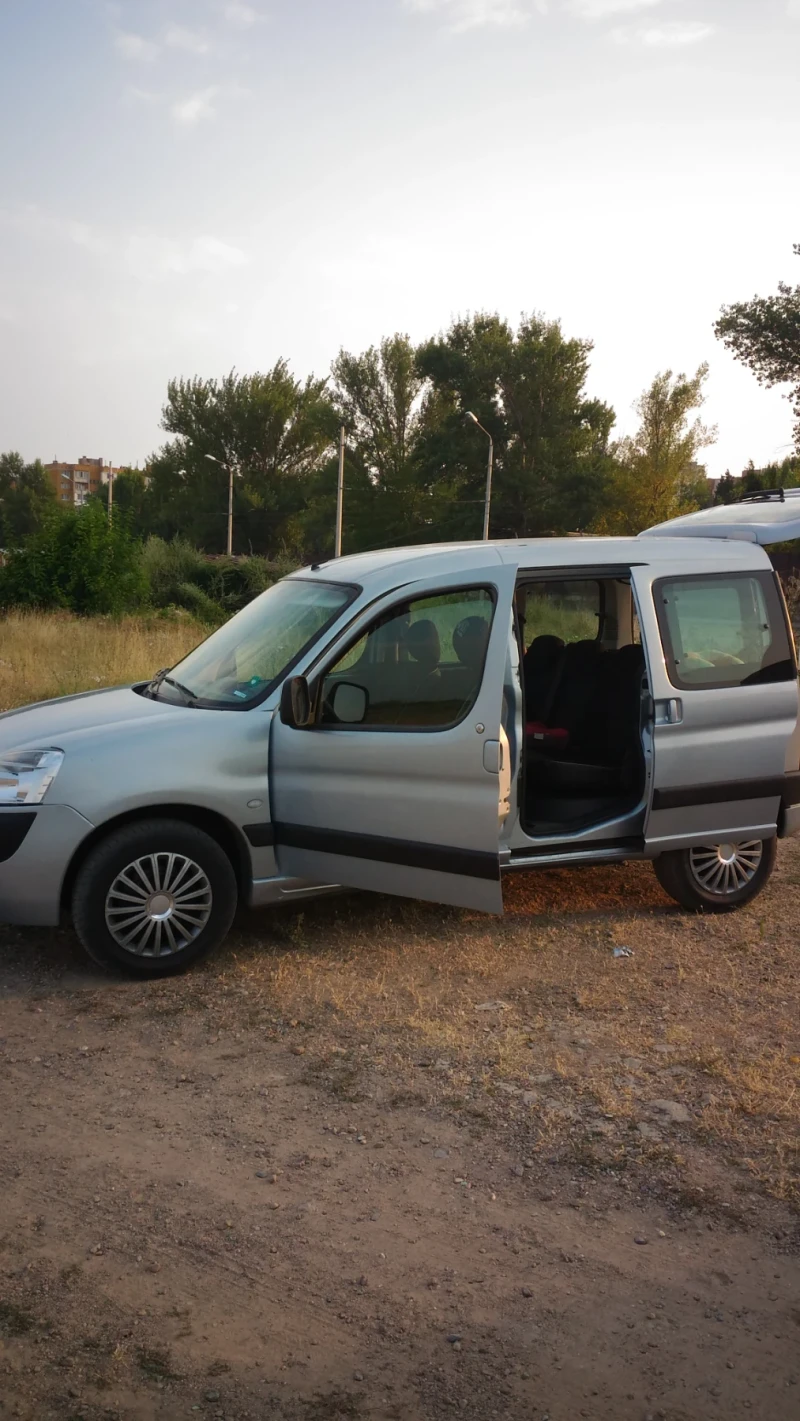 Peugeot Partner, снимка 5 - Автомобили и джипове - 48304101