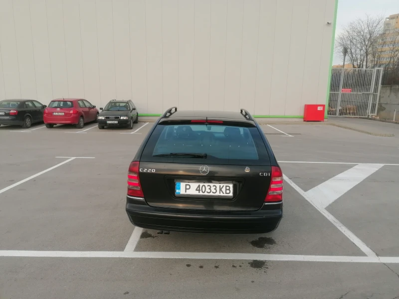 Mercedes-Benz C 220 2, 2cdi, снимка 4 - Автомобили и джипове - 48349629