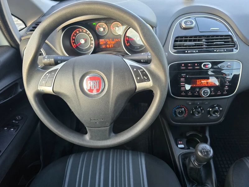 Fiat Punto 1.2i 70кс ЕВРО 5 105000 км., снимка 14 - Автомобили и джипове - 48391142