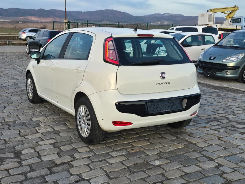 Fiat Punto 1.2i 70кс ЕВРО 5 105000 км., снимка 8 - Автомобили и джипове - 48391142