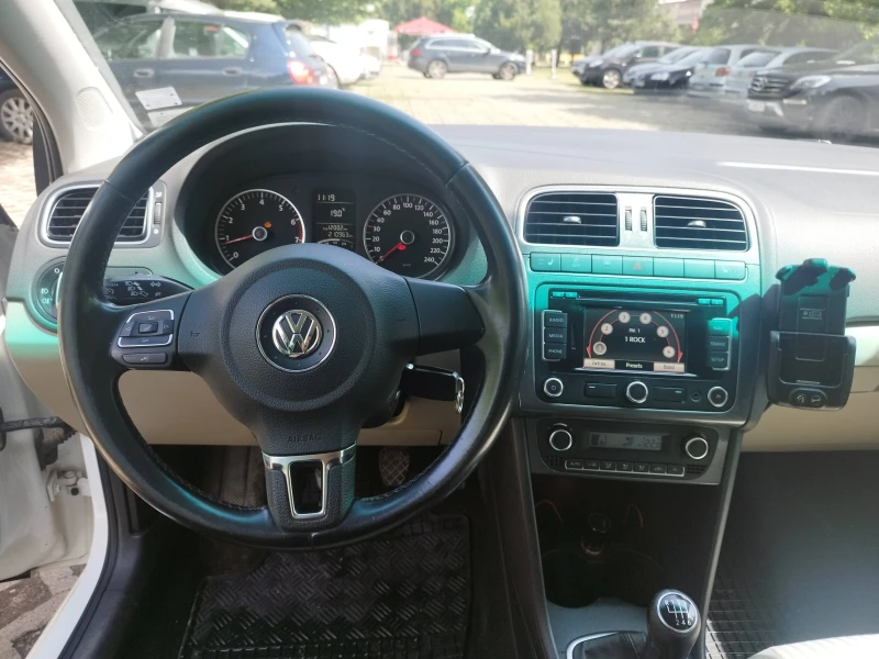 VW Polo  TSI, снимка 11 - Автомобили и джипове - 48870424