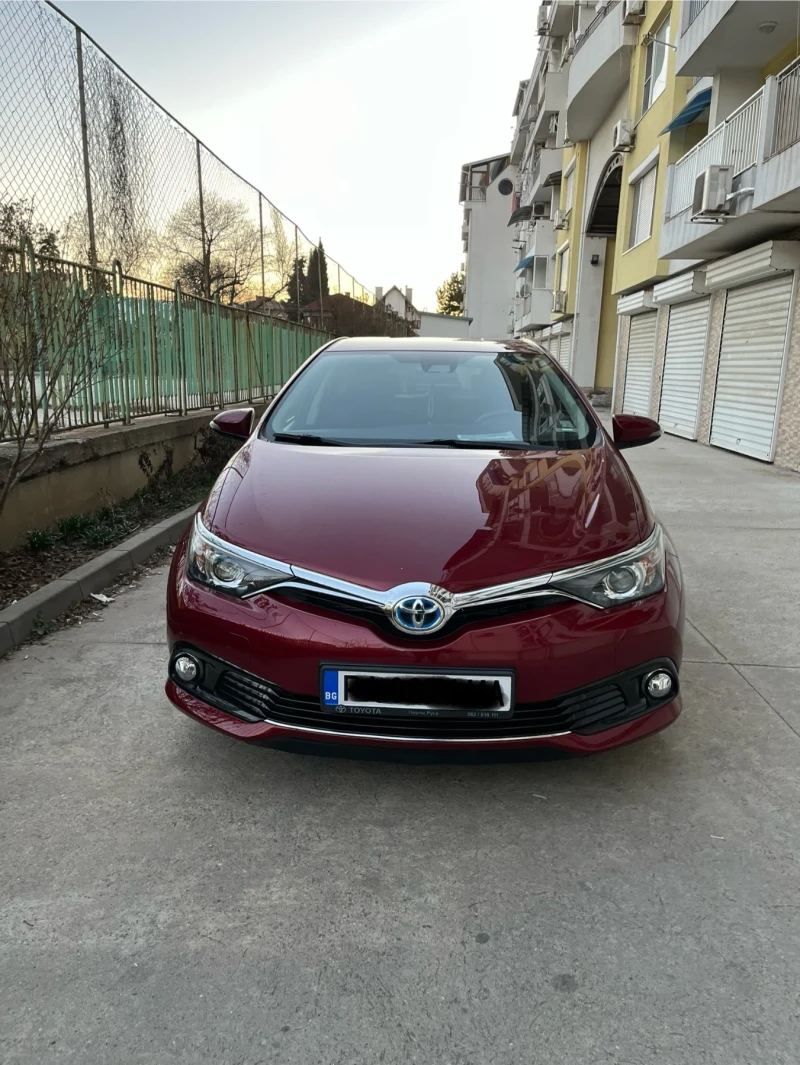 Toyota Auris, снимка 1 - Автомобили и джипове - 49392276