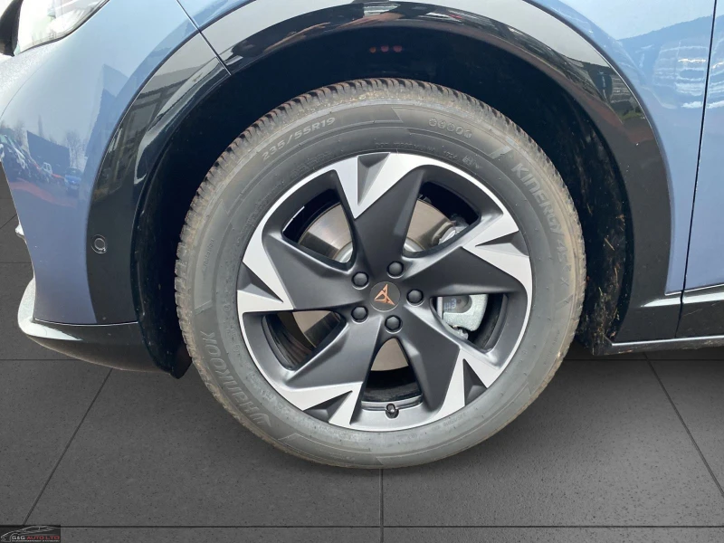 Cupra Tavascan ENDURANCE/286HP/CRPLAY/AMBI/LED/VCONTROL/215fpr, снимка 4 - Автомобили и джипове - 50728432