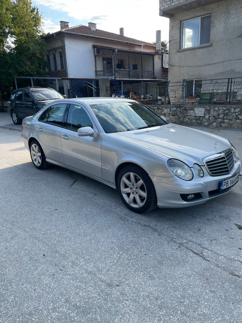 Mercedes-Benz E 280, снимка 3 - Автомобили и джипове - 52517642