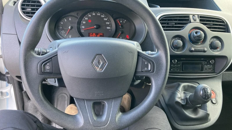 Renault Kangoo 1.5 DCI 90 ks EVRO 6B, снимка 6 - Автомобили и джипове - 52295483