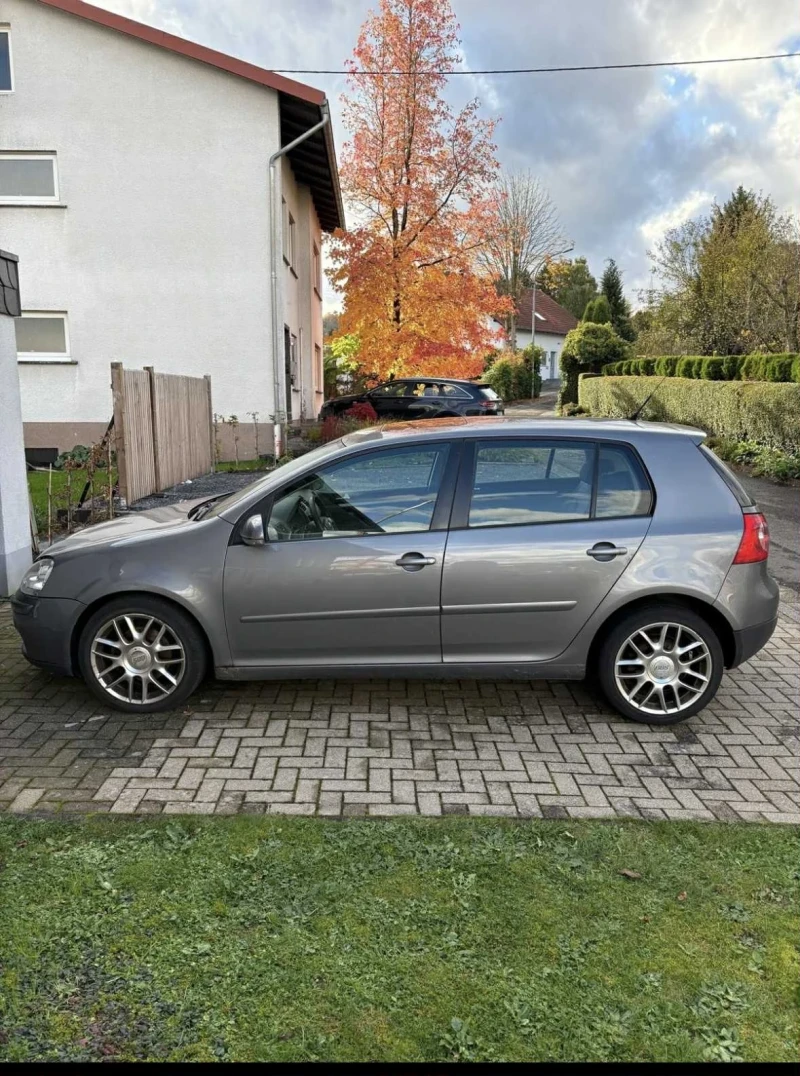 VW Golf, снимка 2 - Автомобили и джипове - 52722679