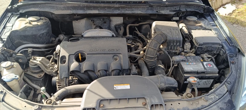 Hyundai I30 1.4I, снимка 10 - Автомобили и джипове - 53259243