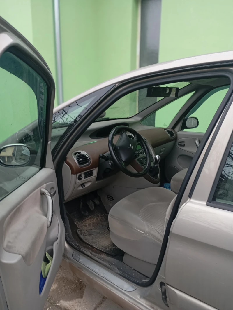 Citroen Xsara picasso 1.6i, снимка 7 - Автомобили и джипове - 53451512
