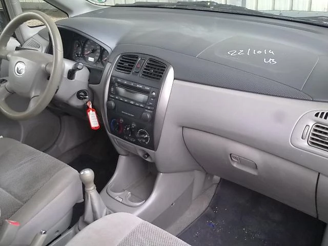 Mazda Premacy 2.0 TD /1.8i, снимка 5 - Автомобили и джипове - 12764911