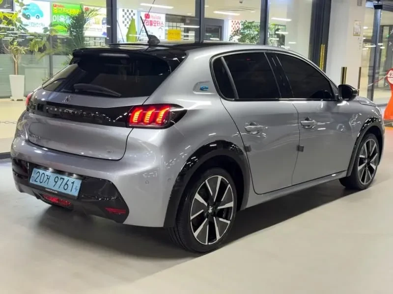 Peugeot 208 GT - ���� 30% ����� | Mobile.bg � ����������� 4