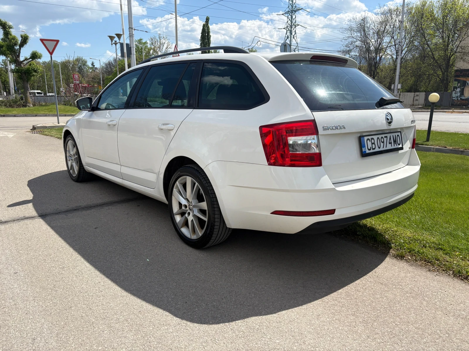 Skoda Octavia 1.6tdi - изображение 3