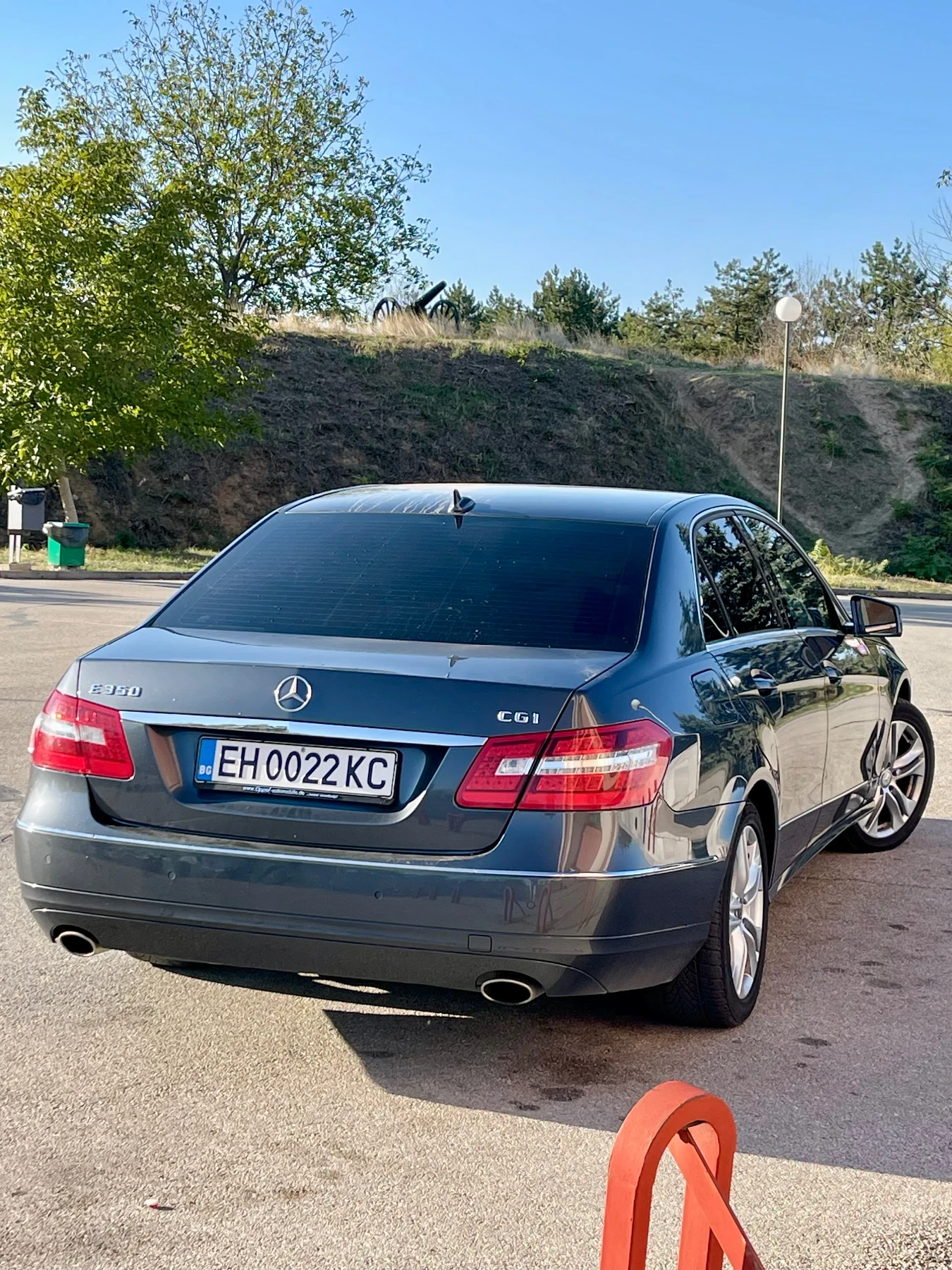 Mercedes-Benz E 350 AVANTGARDE от ВТОРИ СОБСТВЕНИК с НОВ ДВИГАТЕЛ 2022 - изображение 5