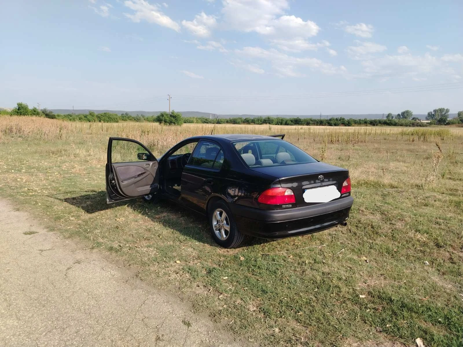 Toyota Avensis  - изображение 4