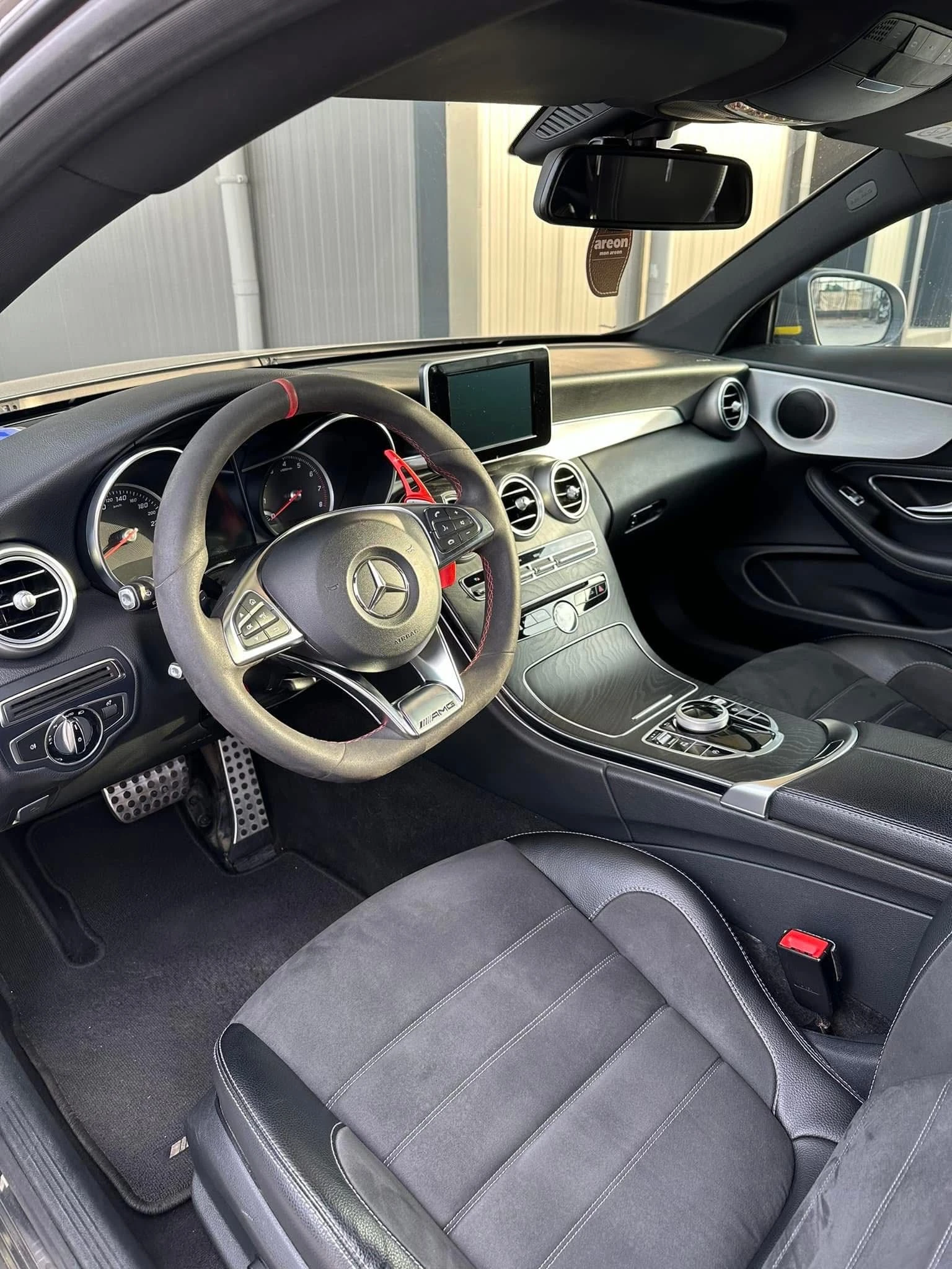 Mercedes-Benz C 300  - изображение 8
