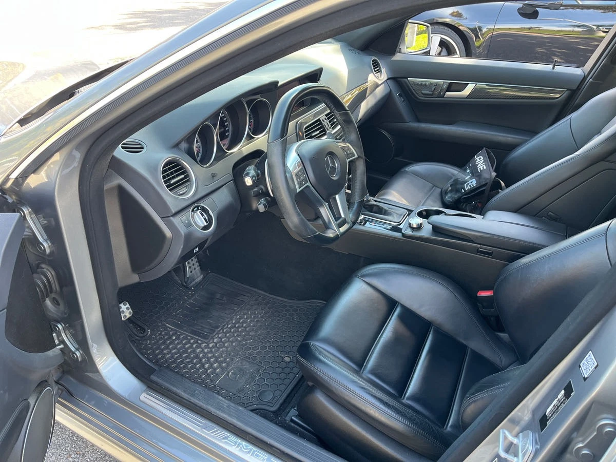 Mercedes-Benz C 63 AMG * * CARFAX * * АВТО КРЕДИТ * *  - изображение 6