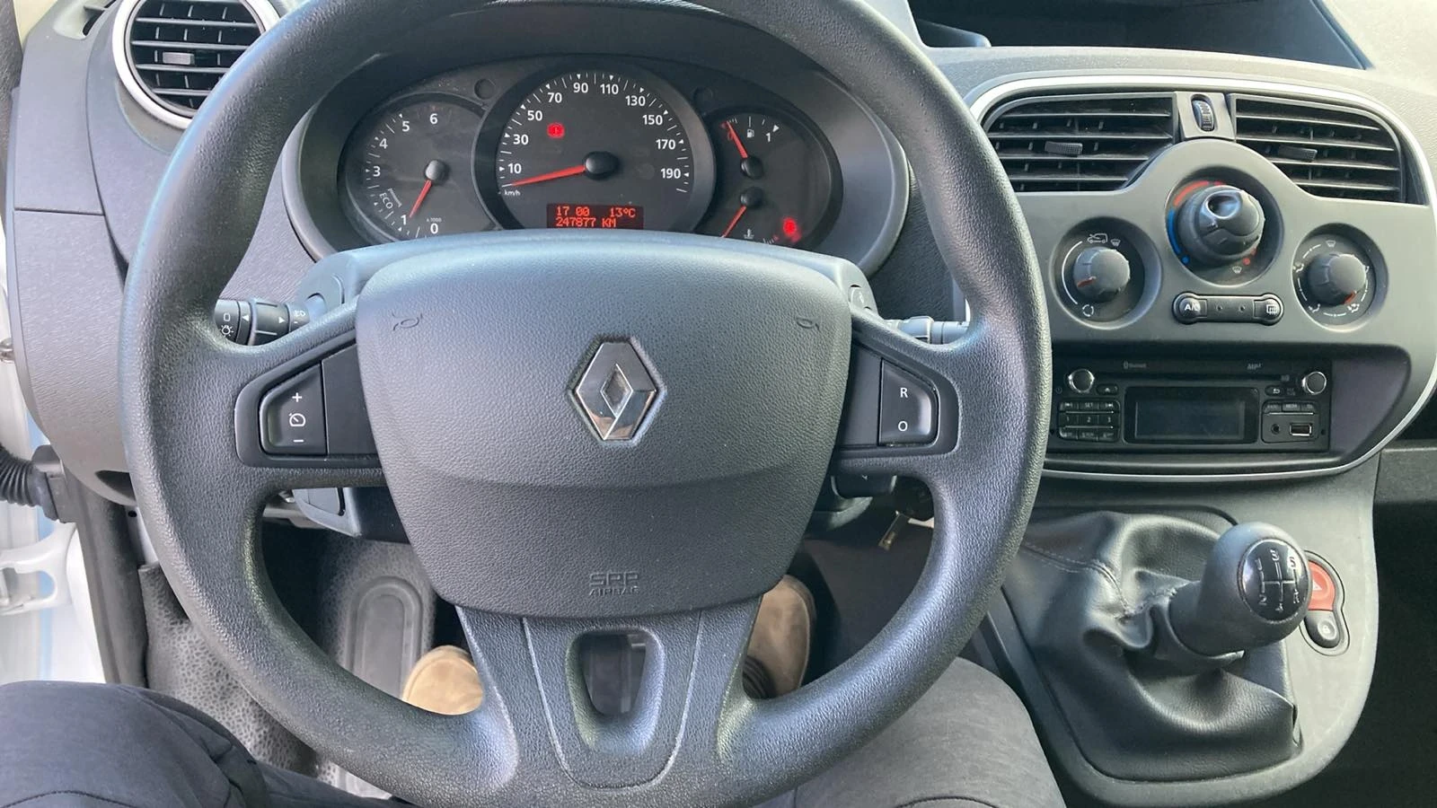 Renault Kangoo 1.5 DCI 90 ks EVRO 6B - изображение 6