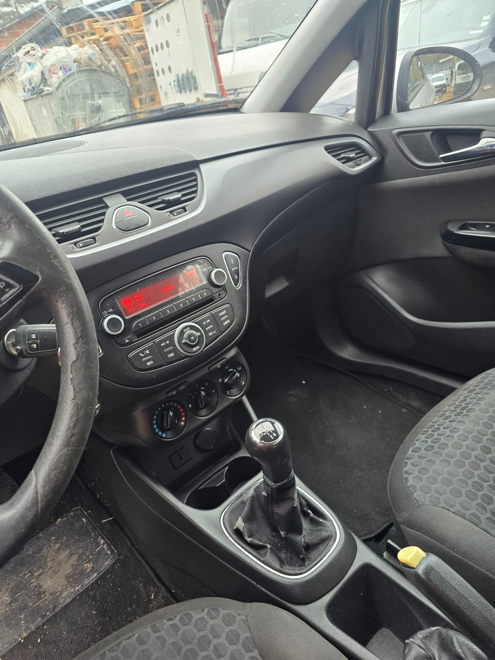Opel Corsa 1.2 - изображение 9