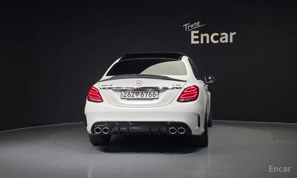 Mercedes-Benz C 43 AMG  - изображение 4