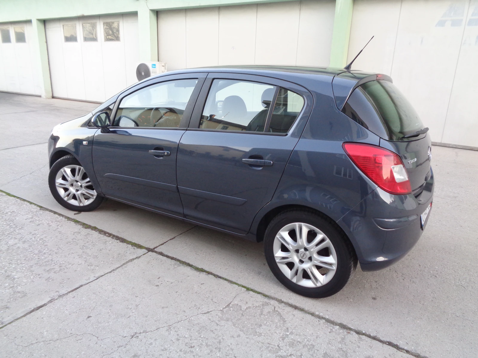 Opel Corsa 1.3CDTI-COSMO-KOJA-BARTER-LIZING - изображение 3