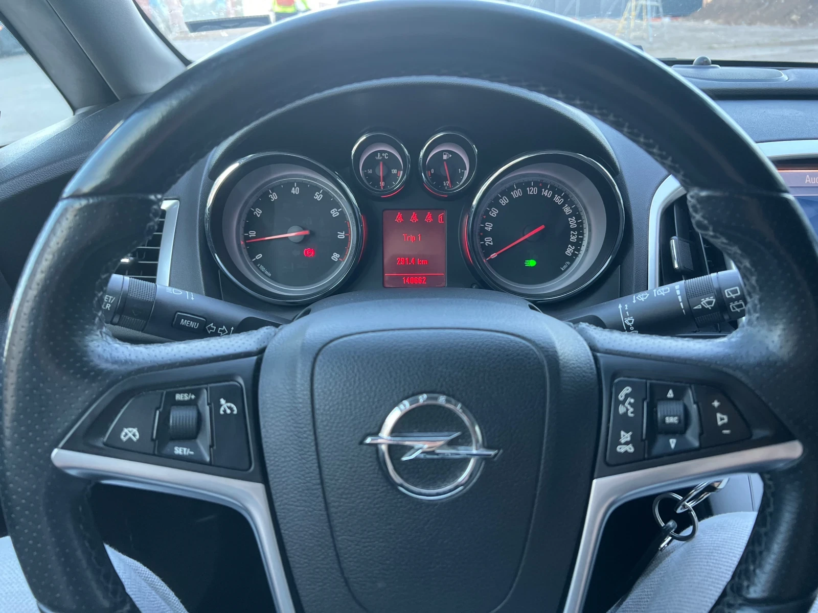 Opel Astra J - изображение 8