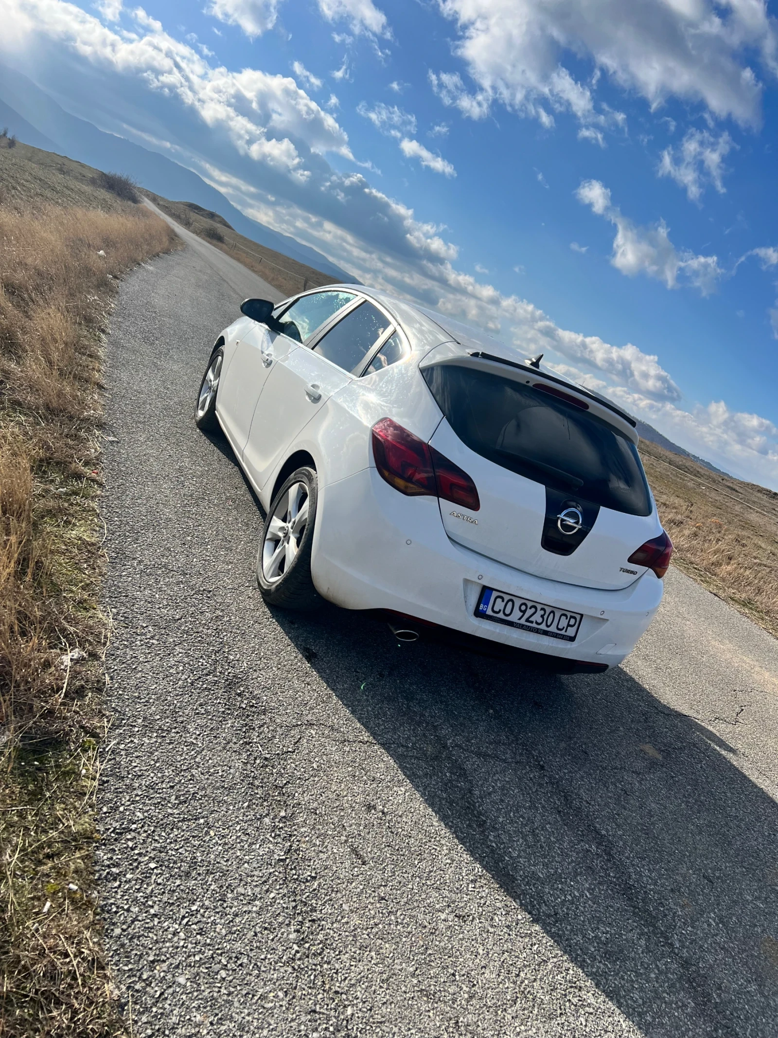 Opel Astra J - изображение 5