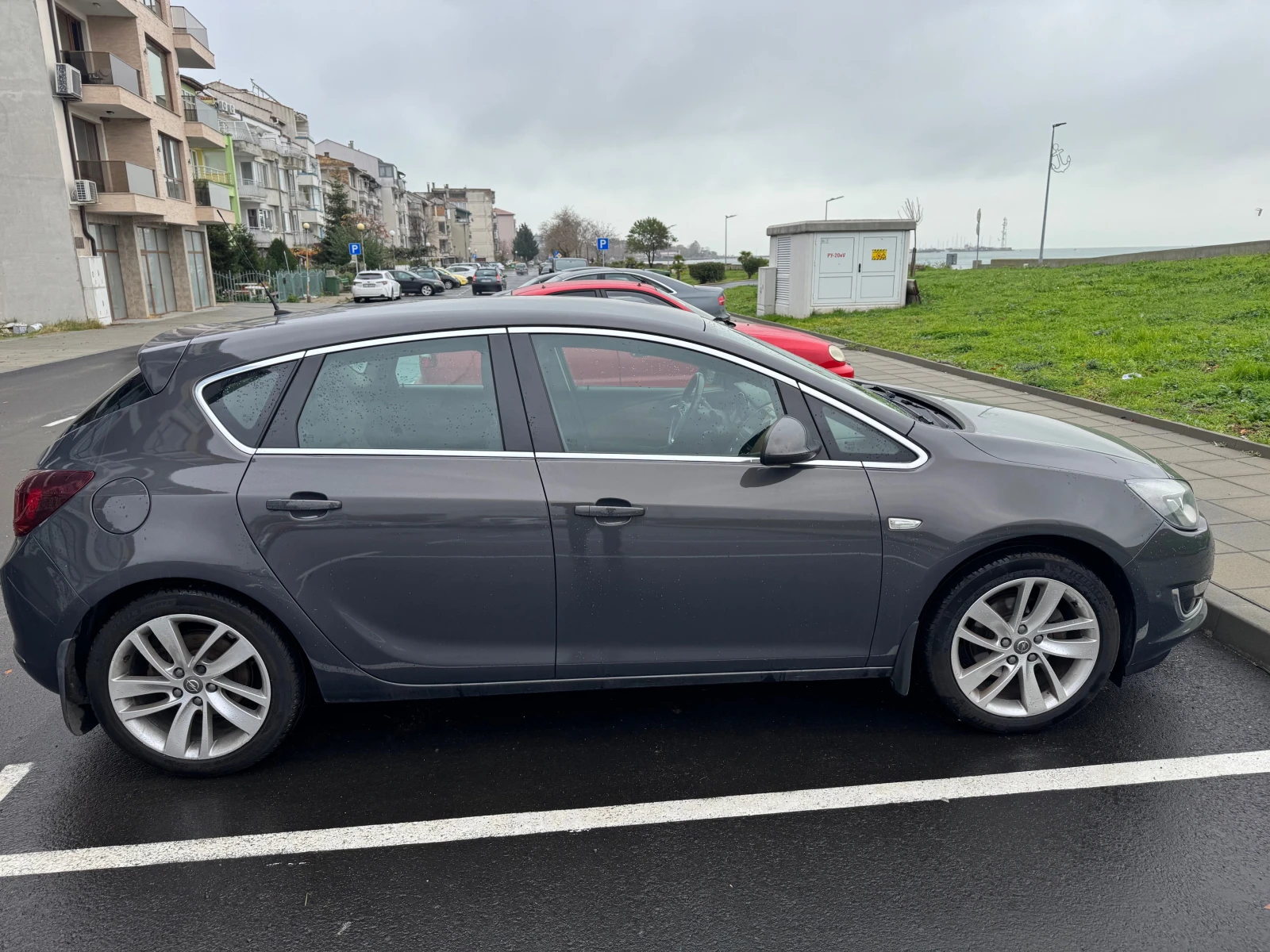 Opel Astra 1, 6 TURBO Cosmo - изображение 3