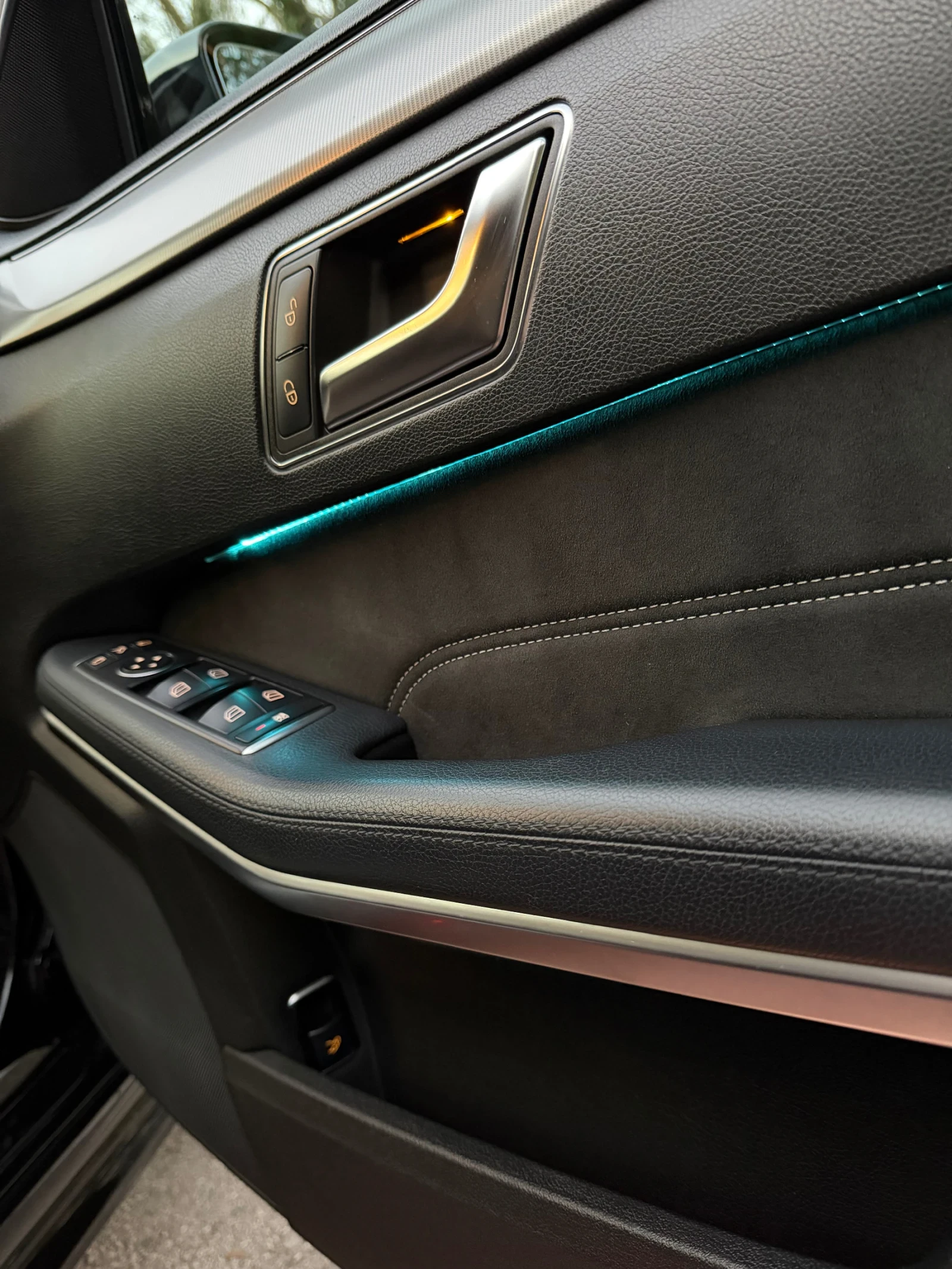 Mercedes-Benz E 220 AMG Line, Sport  - изображение 9