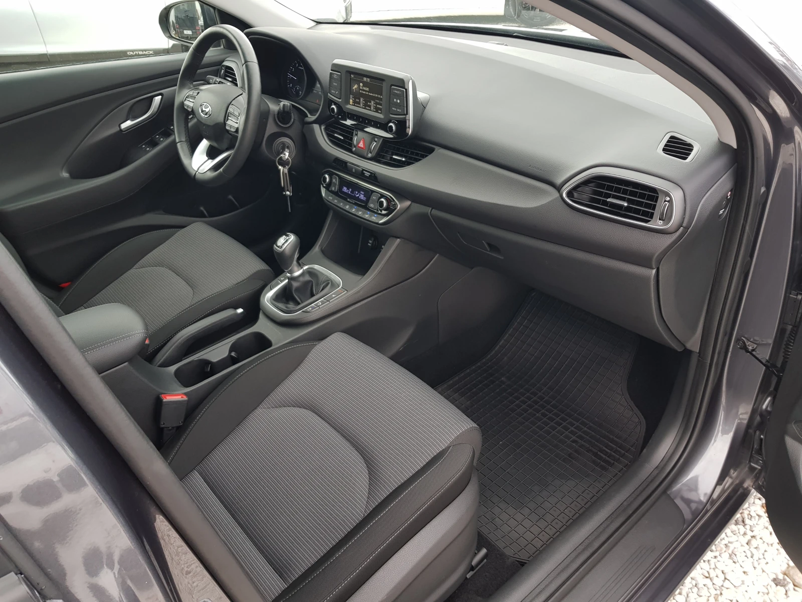 Hyundai I30 ������ 9318 �� !!! ������ | Mobile.bg � ����������� 11