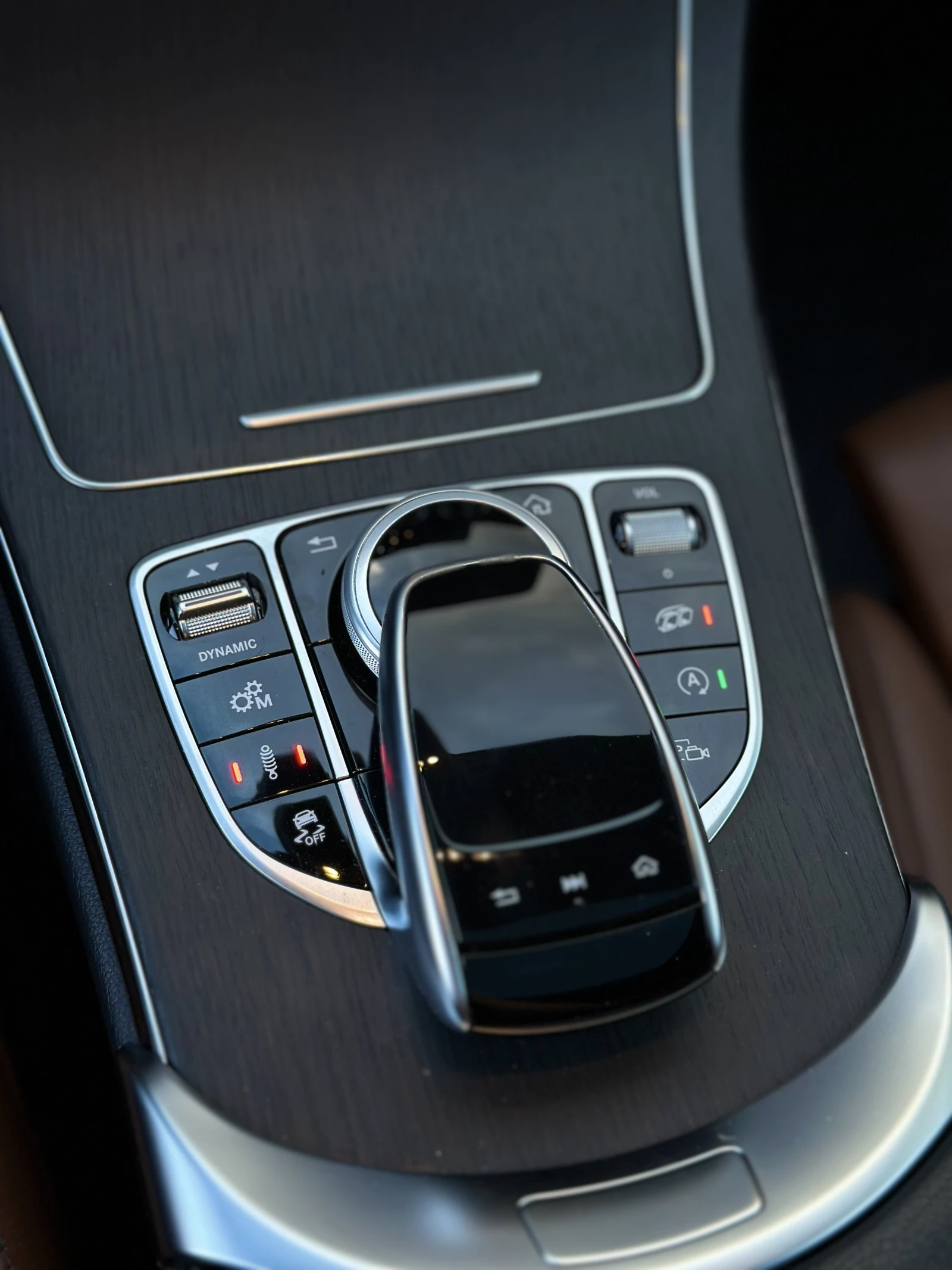 Mercedes-Benz C 43 AMG FACELIFT, снимка 11 - Автомобили и джипове - 53760603