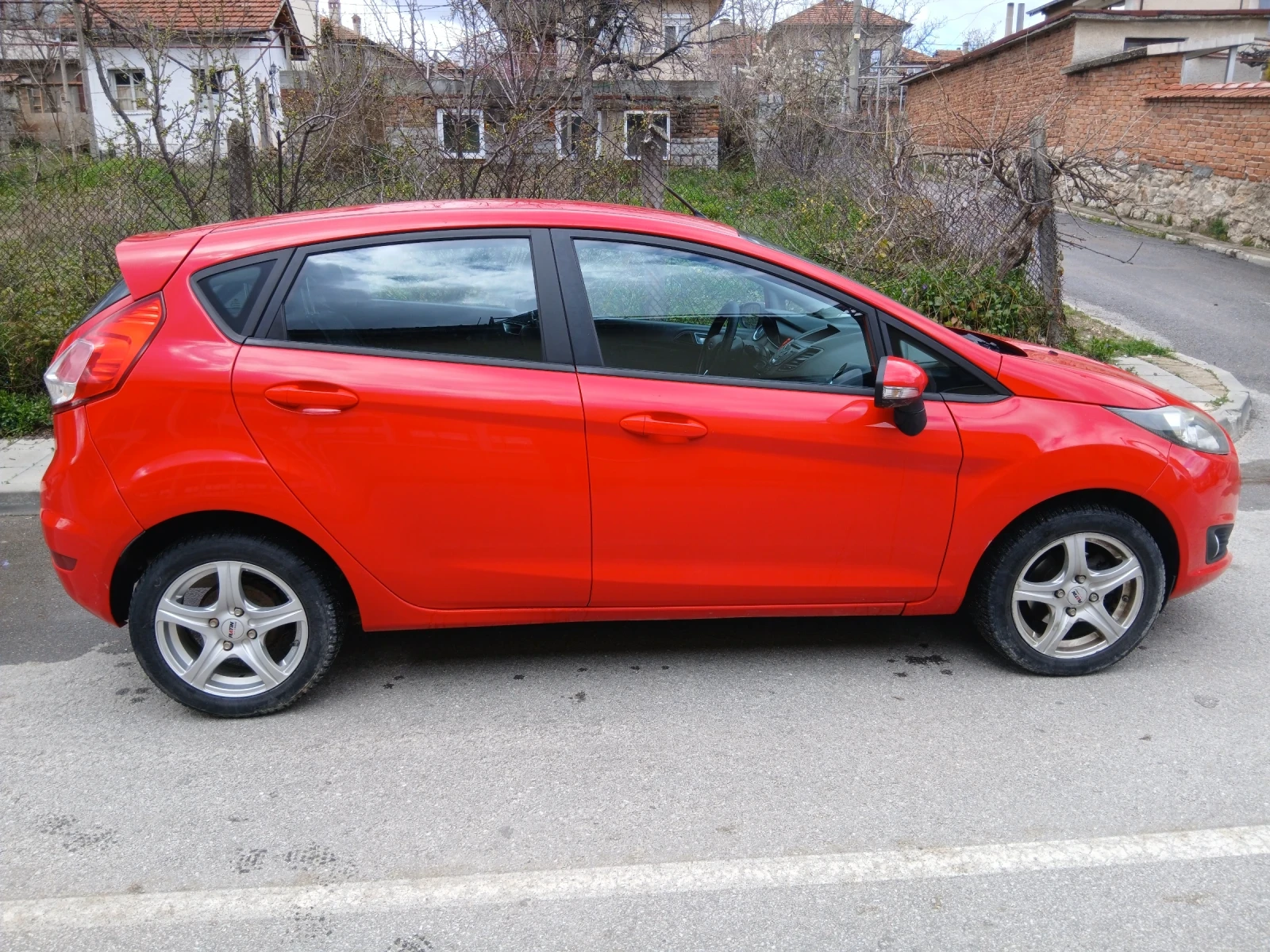 Ford Fiesta, снимка 3 - Автомобили и джипове - 54089486