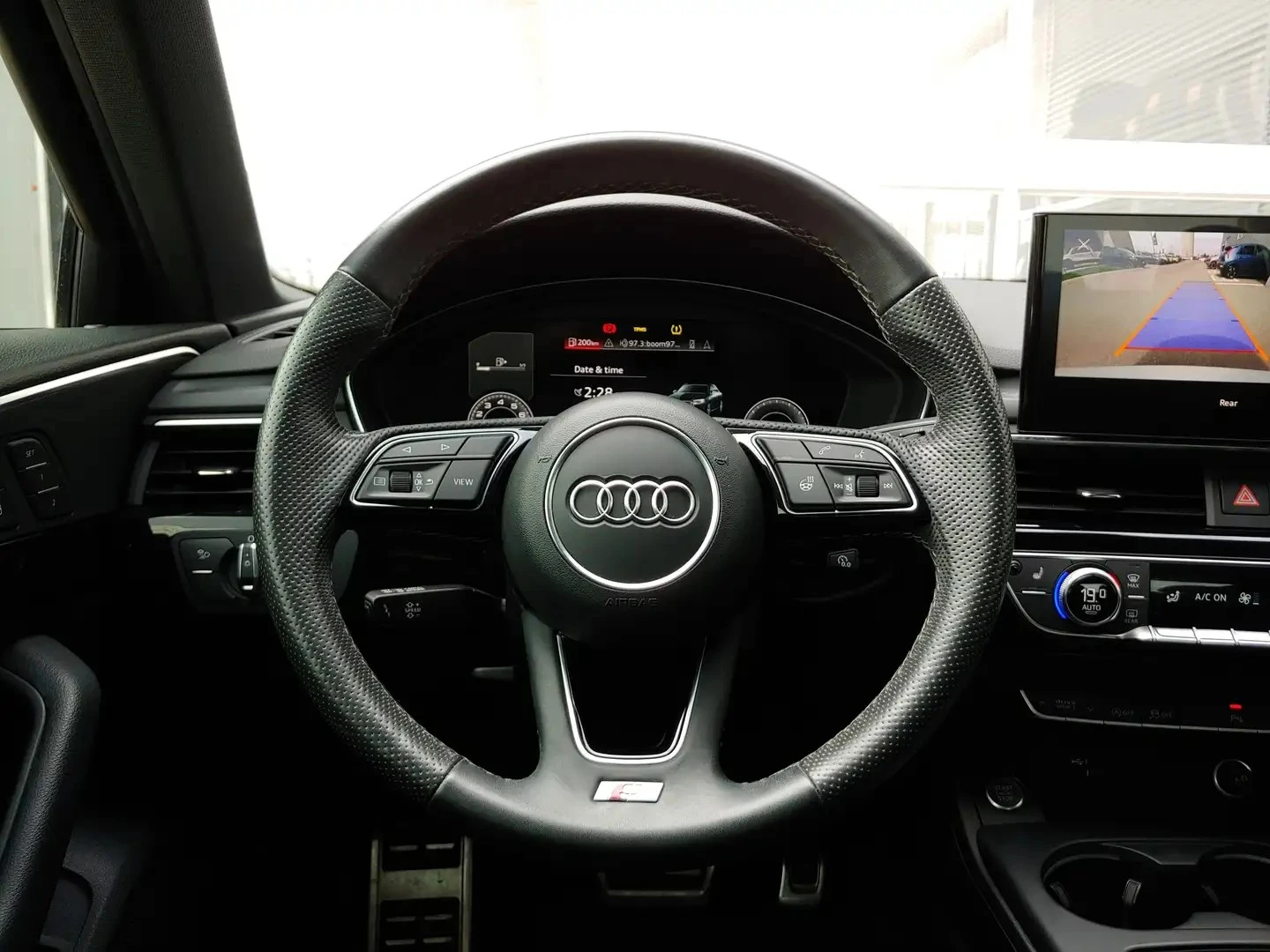 Audi A4 PROGRESSIV / QUATTRO / ДИГ.ТАБЛО / MATRIX, снимка 12 - Автомобили и джипове - 54422656