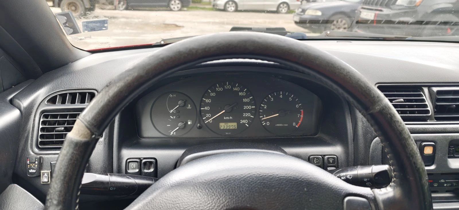 Mazda 323, снимка 8 - Автомобили и джипове - 54589324