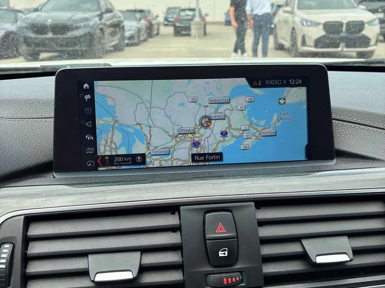 BMW 330 i xDrive/ПОДГРЕВИ/ШИБИДАХ/OT BMW, снимка 10 - Автомобили и джипове - 54759662