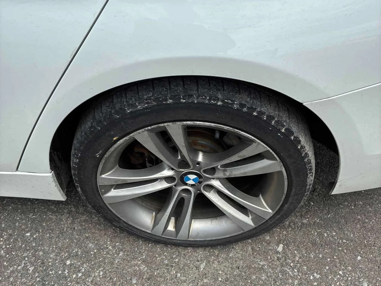 BMW 330 i xDrive/ПОДГРЕВИ/ШИБИДАХ/OT BMW, снимка 13 - Автомобили и джипове - 54759662