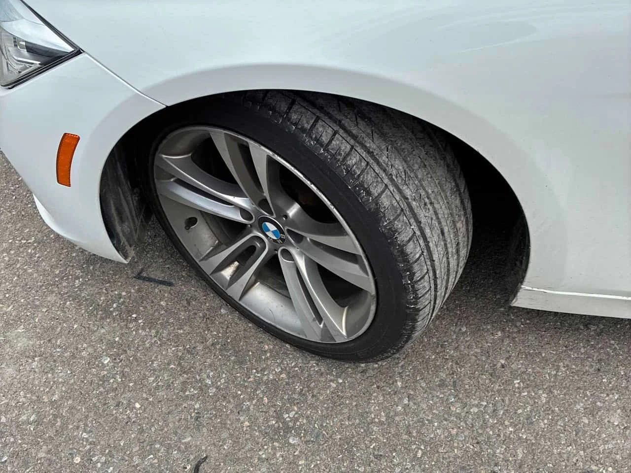 BMW 330 i xDrive/ПОДГРЕВИ/ШИБИДАХ/OT BMW, снимка 6 - Автомобили и джипове - 54759662
