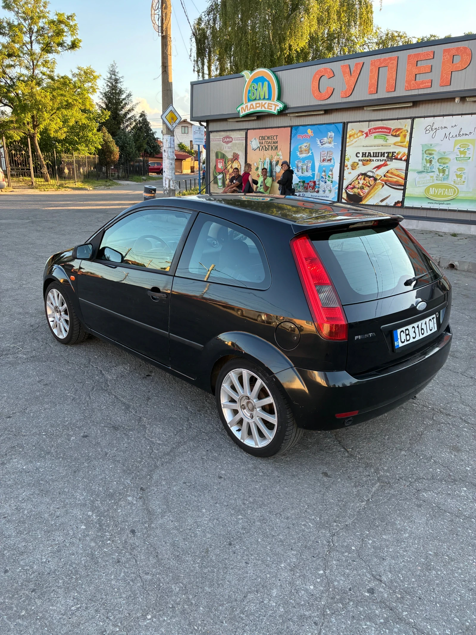 Ford Fiesta 1.4 Gas Novado, снимка 3 - Автомобили и джипове - 54962524