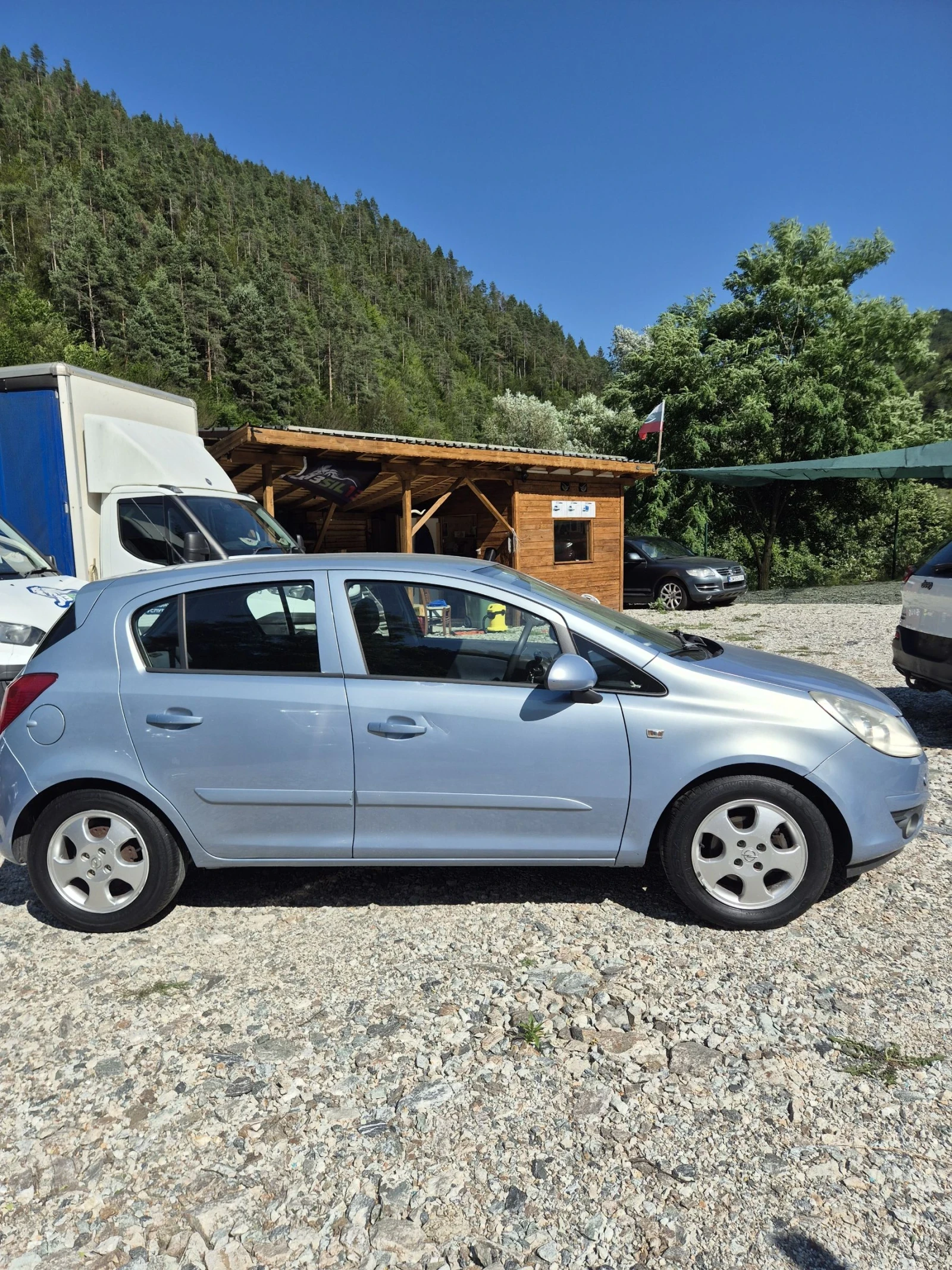Opel Corsa, снимка 4 - Автомобили и джипове - 55103037