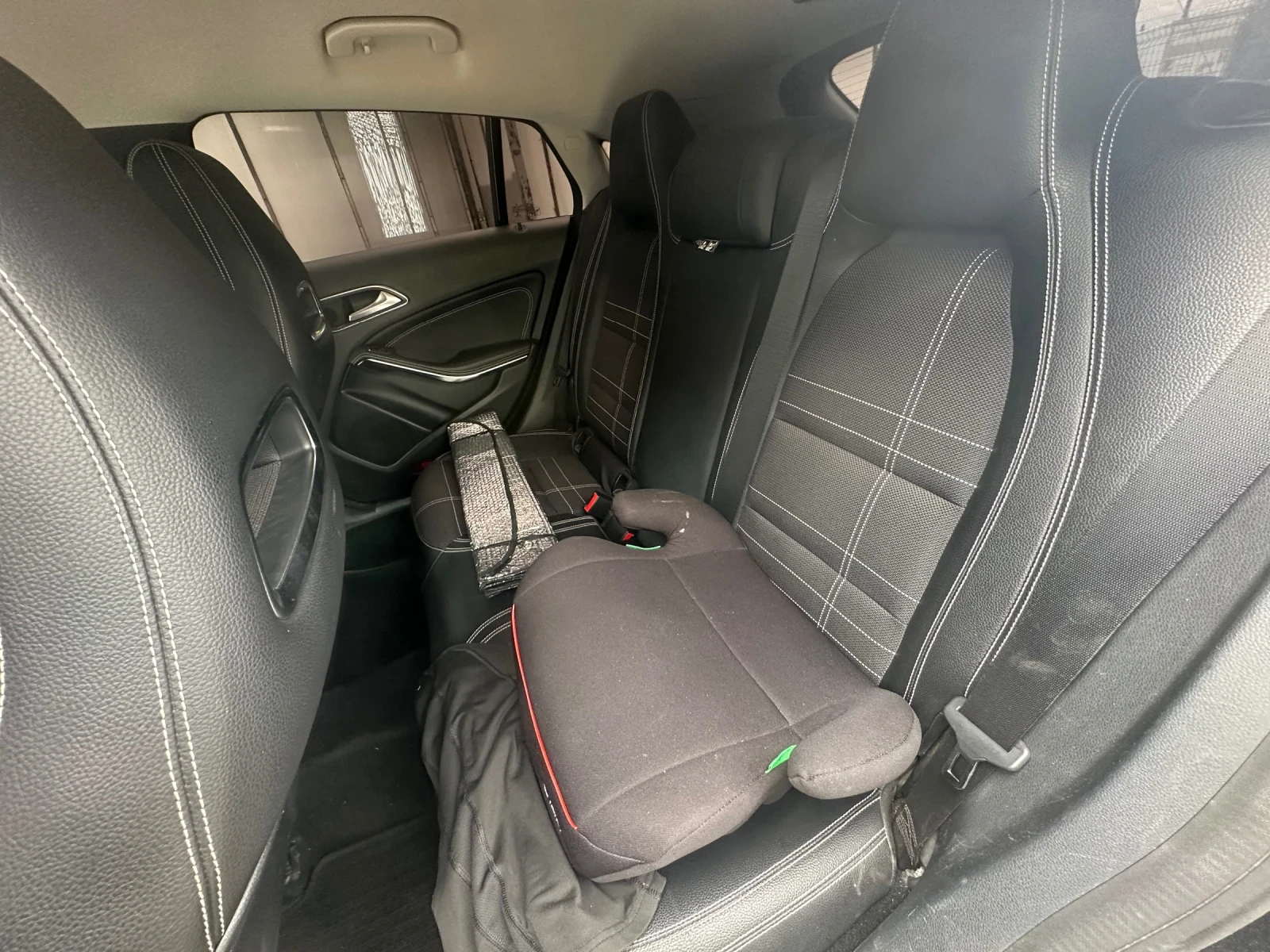 Mercedes-Benz CLA 220, снимка 10 - Автомобили и джипове - 55829167