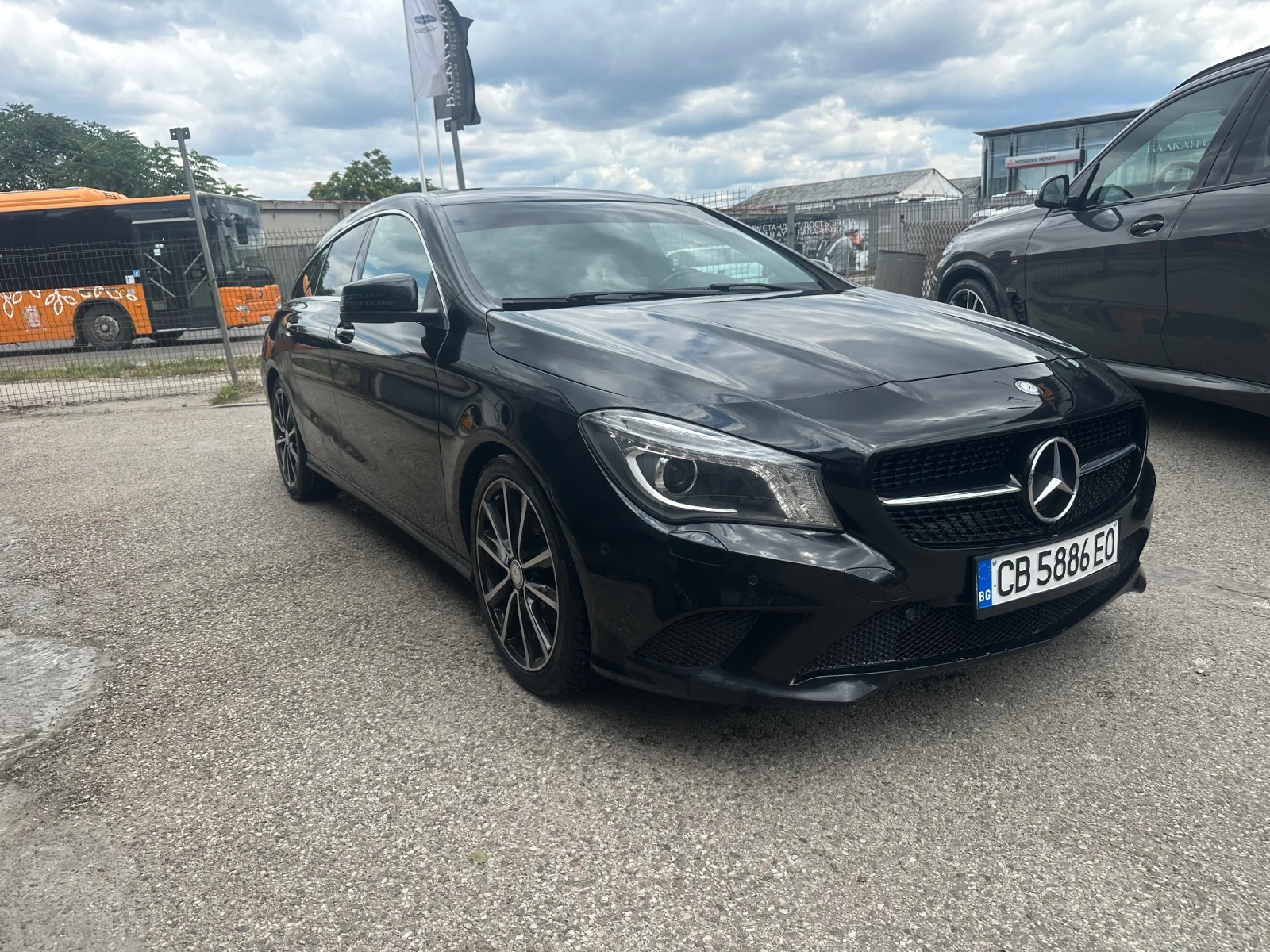 Mercedes-Benz CLA 220, снимка 2 - Автомобили и джипове - 55829167