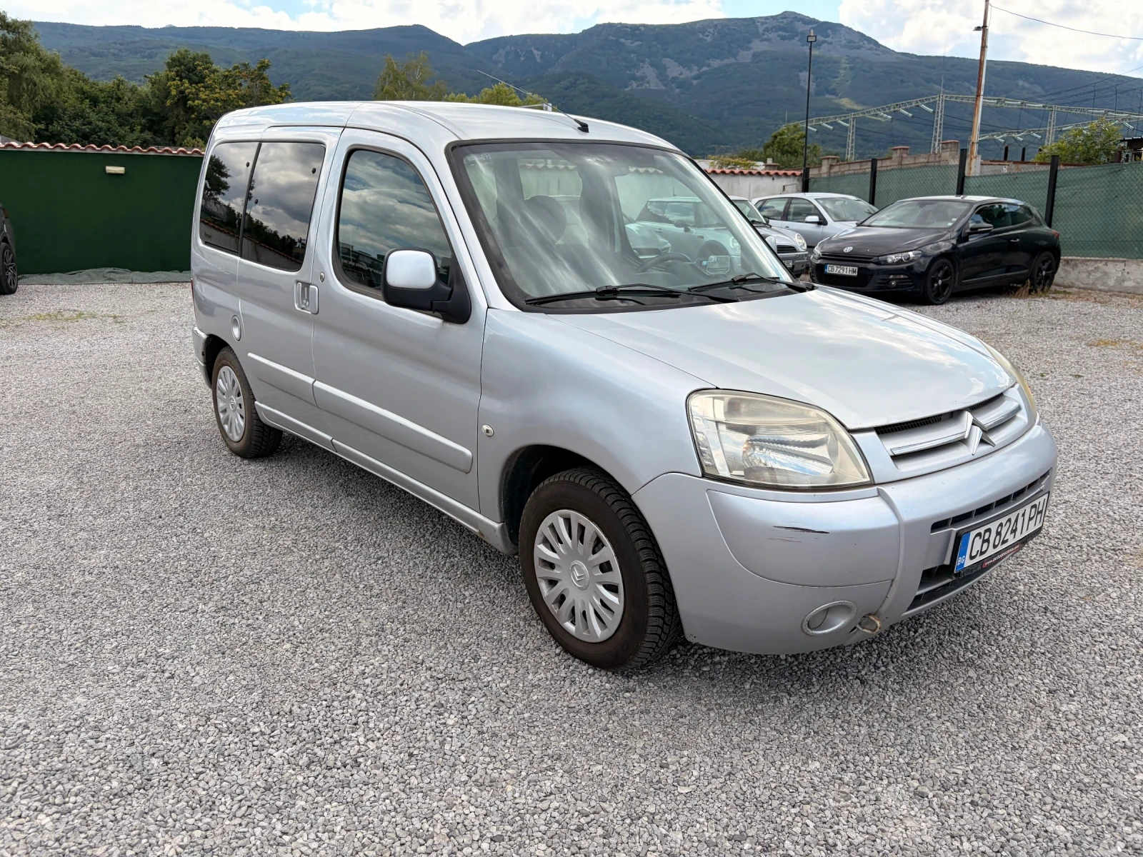 Citroen Berlingo 1.6HDI, снимка 3 - Автомобили и джипове - 55394489