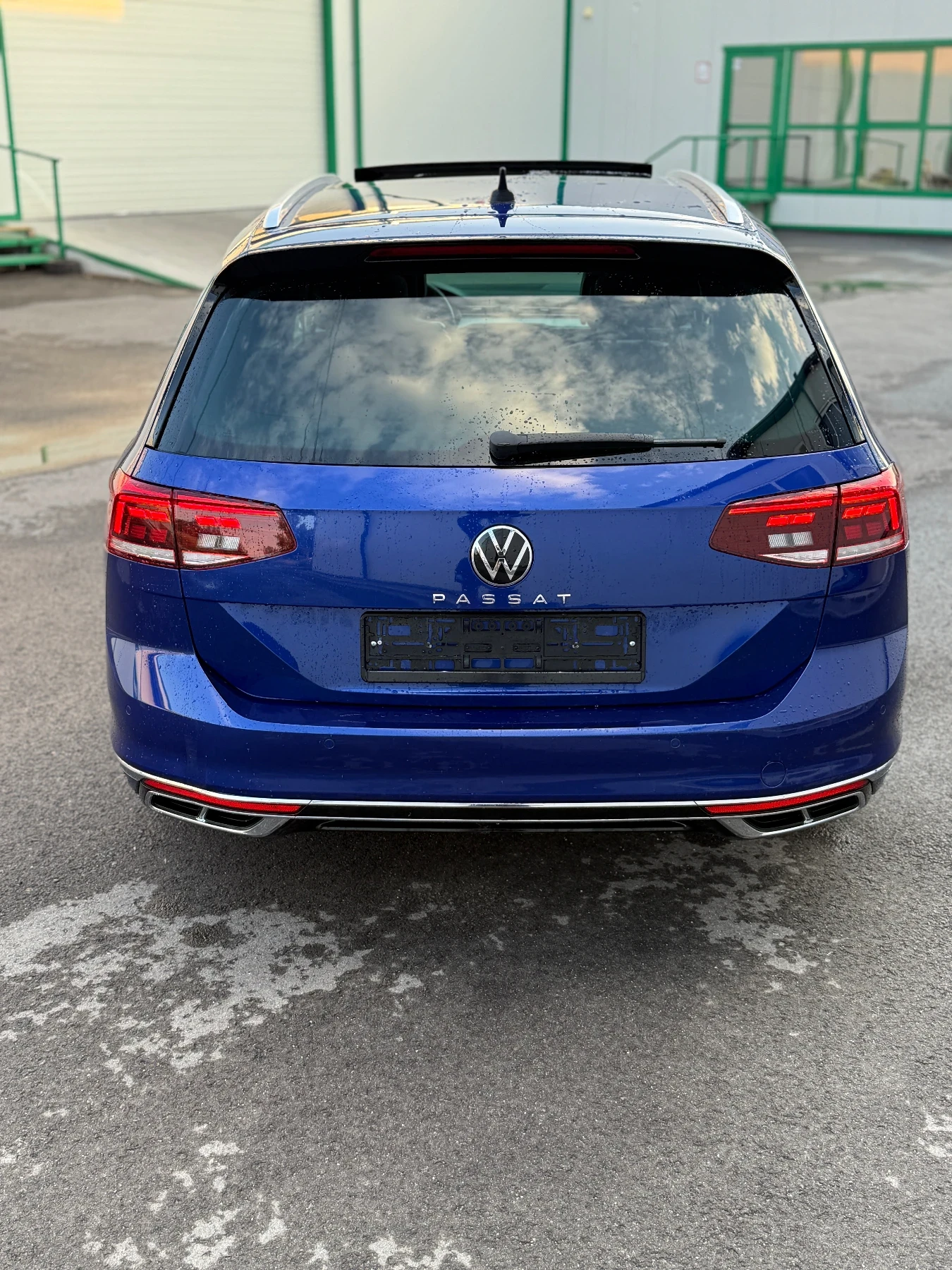 VW Passat * R-Line* БЕЗ АНАЛОГ* ТОП ЦЕНА* РЕГИСТРИРАН* , снимка 7 - Автомобили и джипове - 55589005