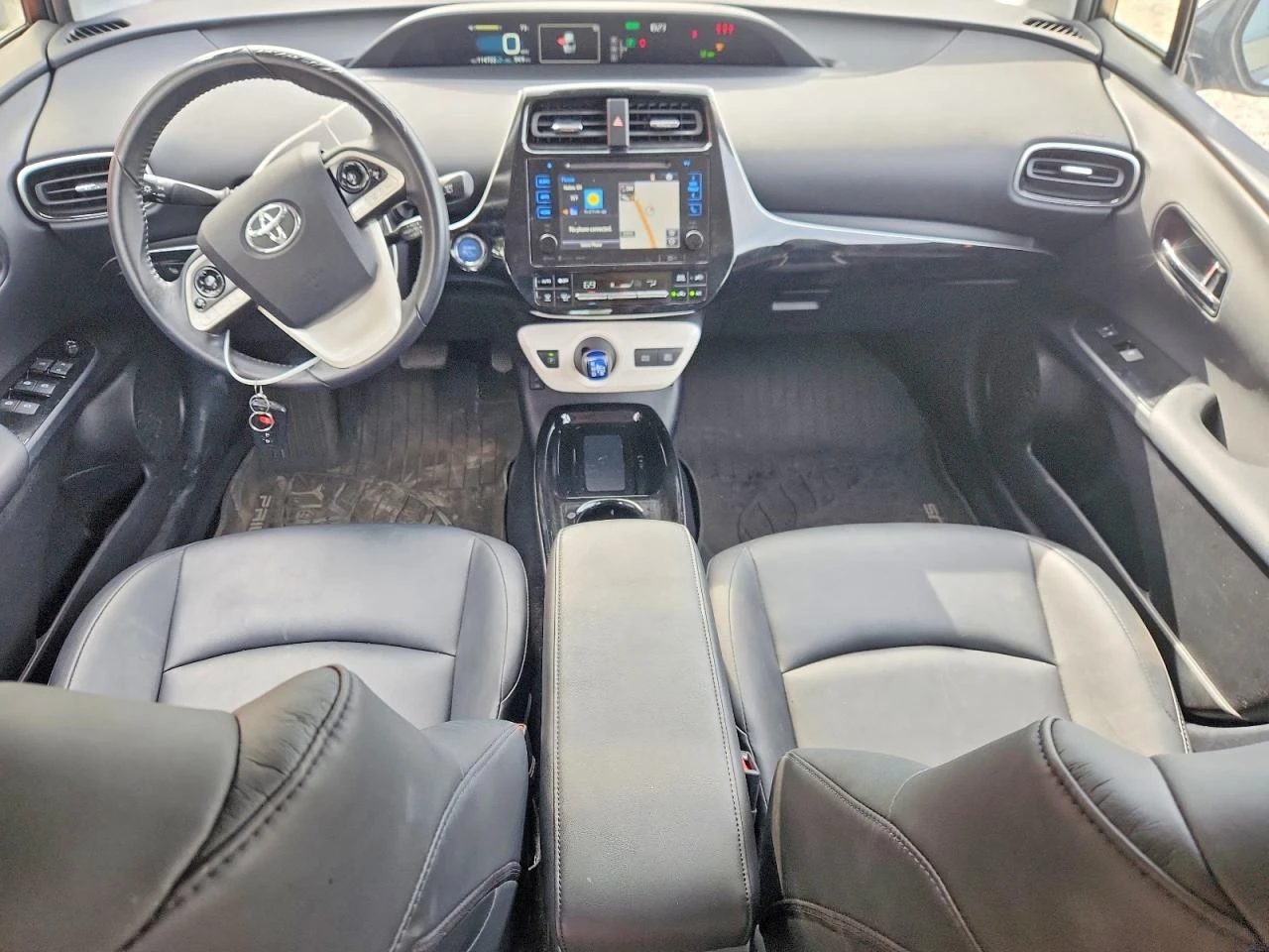 Toyota Prius 1.8l Four, снимка 8 - Автомобили и джипове - 56145214