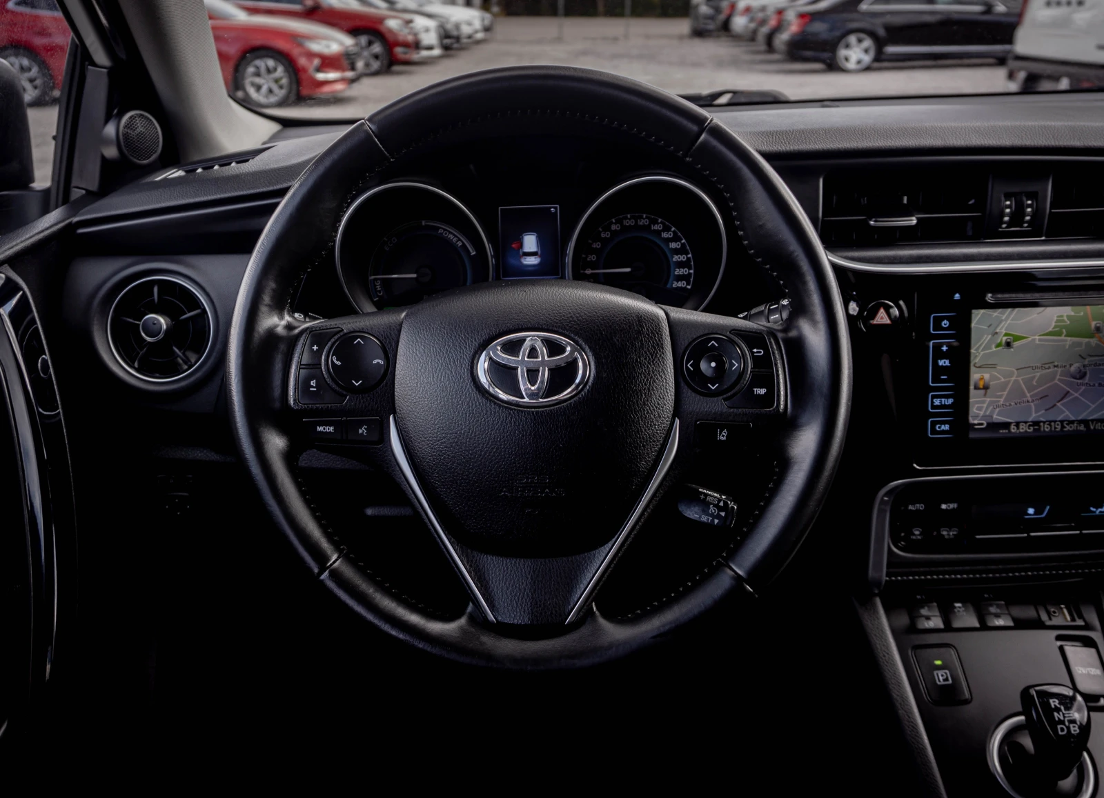 Toyota Auris 1.8 Hybrid ТОП! С ГАРАНЦИЯ! , снимка 8 - Автомобили и джипове - 56194884