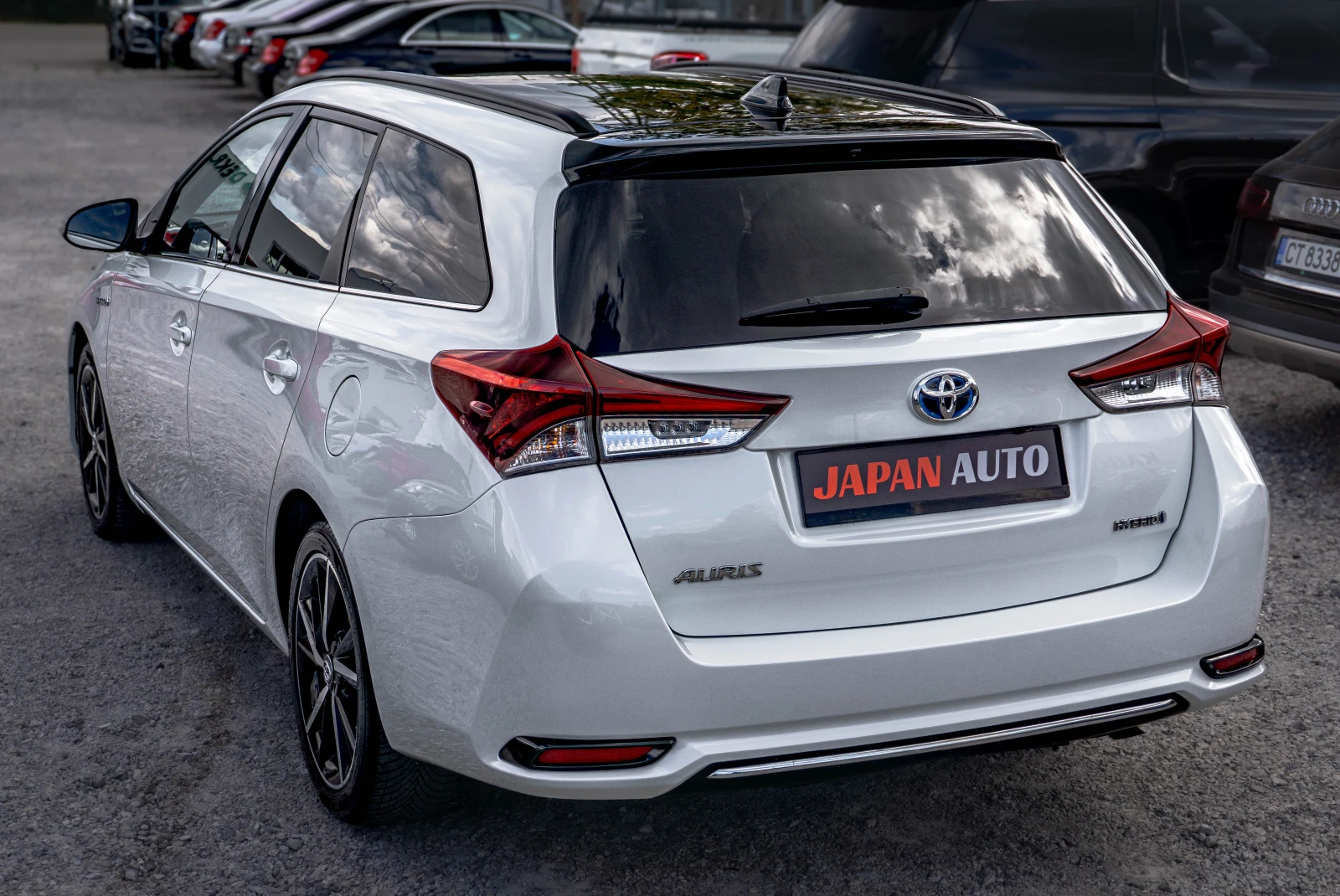 Toyota Auris 1.8 Hybrid ТОП! С ГАРАНЦИЯ! , снимка 6 - Автомобили и джипове - 56194884