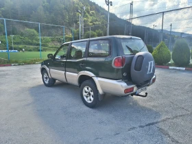 Nissan Terrano 2.7 125 клима, снимка 3