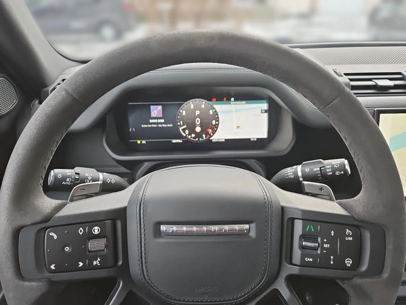 Land Rover Defender 110 P525 V8 CARPATHIAN EDITION PANO, снимка 8 - Автомобили и джипове - 53238853