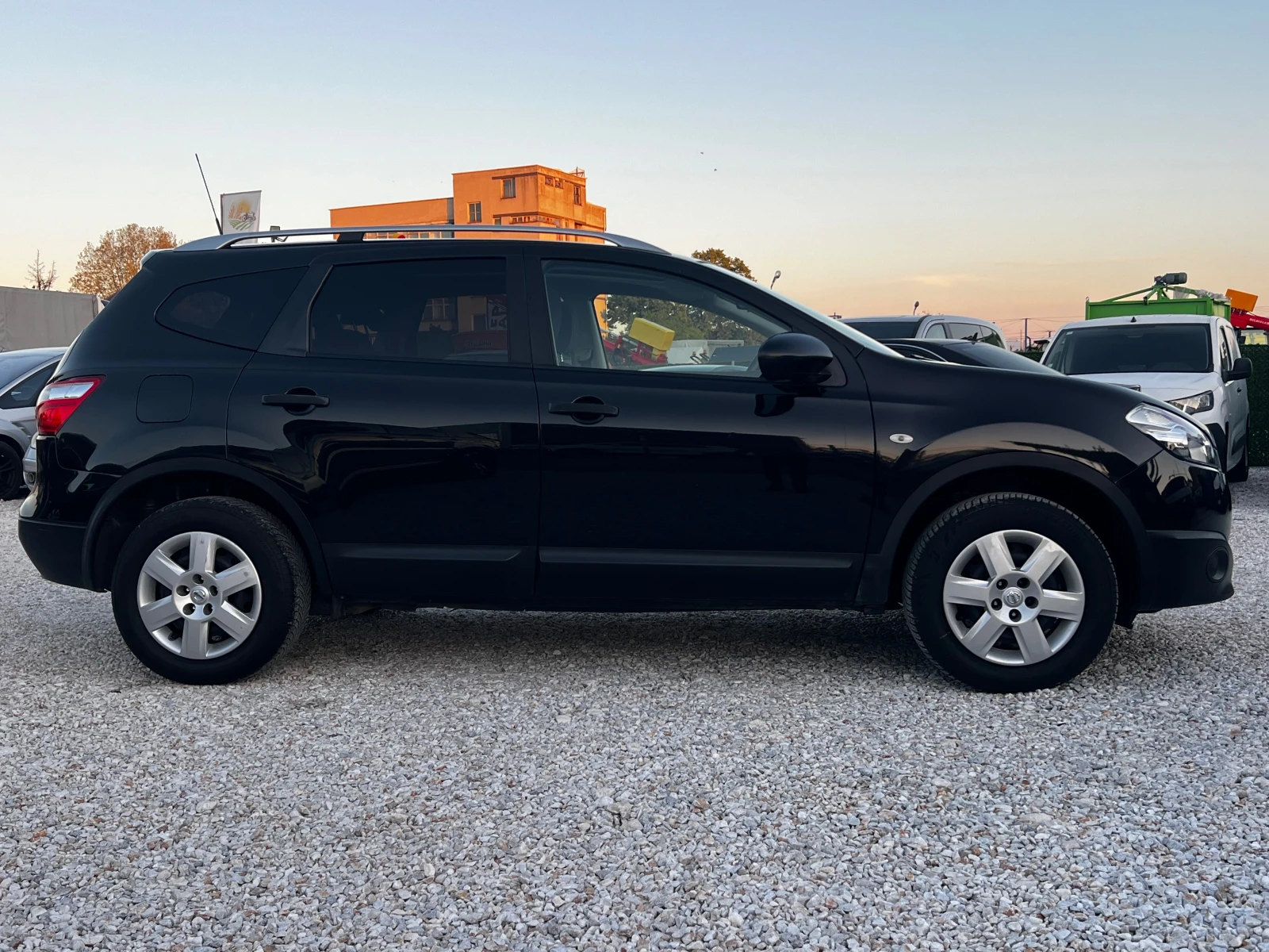 Nissan Qashqai 1.6i - изображение 4