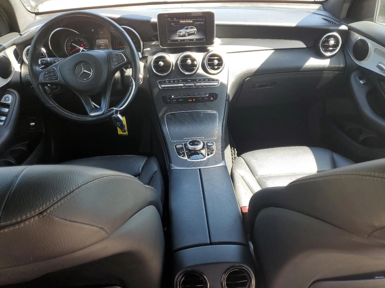 Mercedes-Benz GLC 300 4Matic/КЛИП НА МОТОР - изображение 8