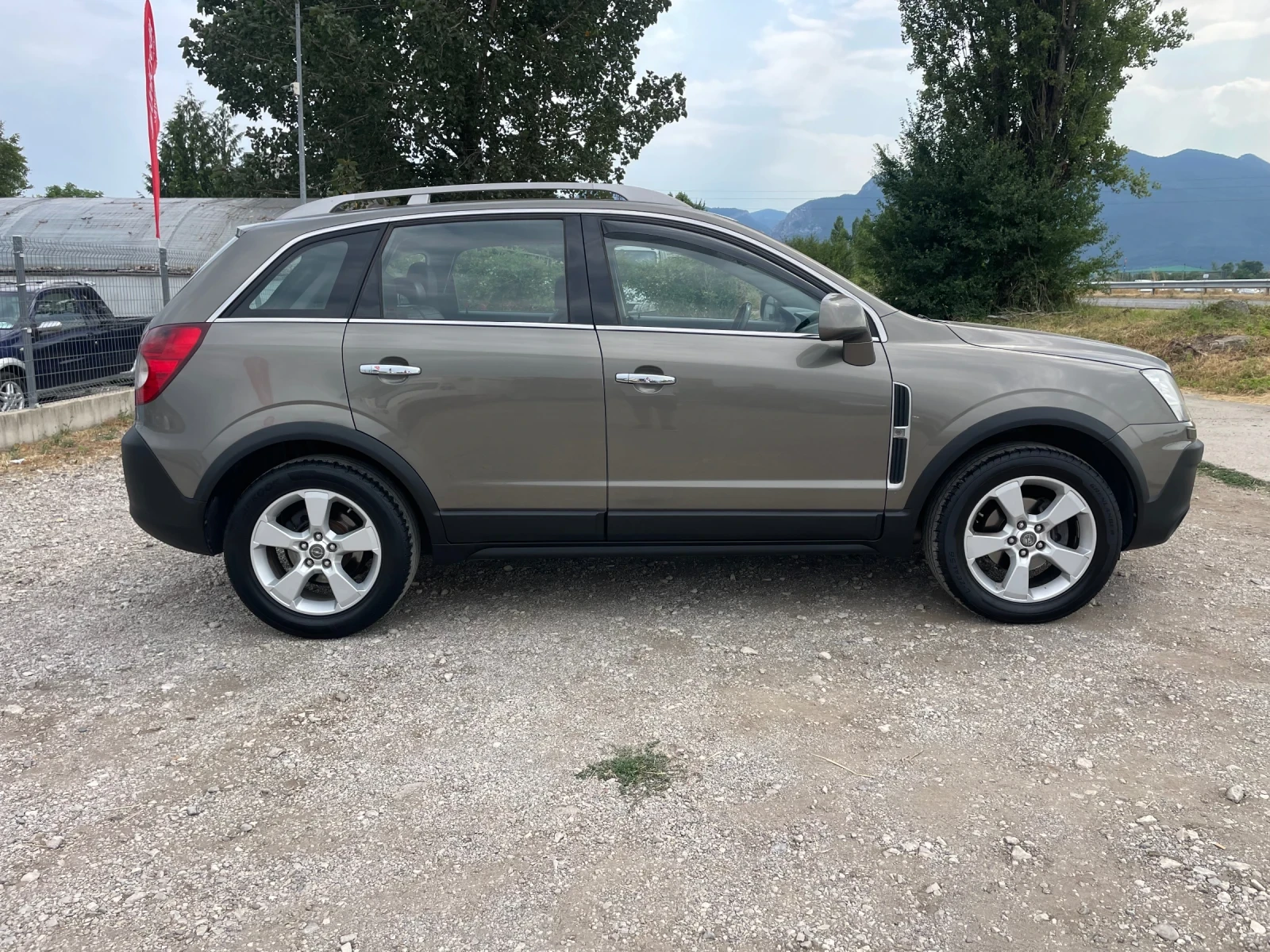 Opel Antara 2.0CDTI-150-4x4-ITALIA - изображение 4