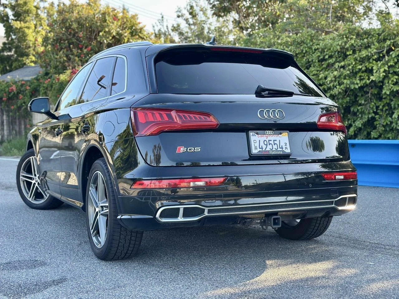 Audi SQ5 DIGITAL* NAPPA* B&O* KEYLESS* CARBON* MATRIX* PANO - изображение 9